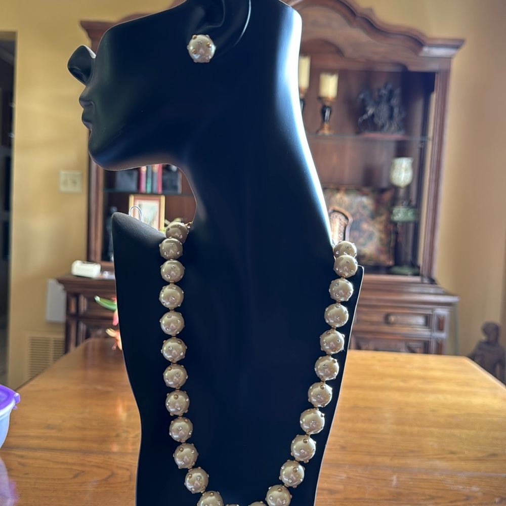 KATE SPADE SET OF EARRINGS AND NECKLACE